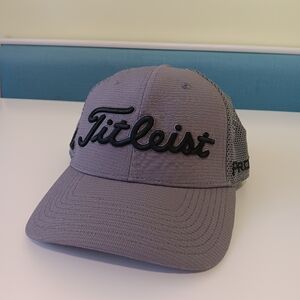 Titleist FJ FootJoy Pro V1 Golf Hat Gray Truck Strap Back Mesh NWOT